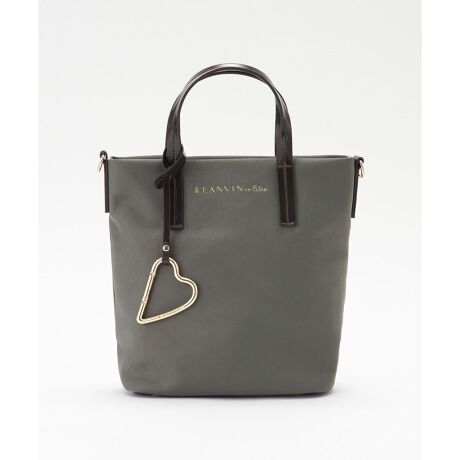 [^ԁF3594016]l킢Ƌ@\𗼗2WAY~jg[gfUCVvȃtHɁALANVIN en BleũACRgn[gh̃Jri~jg[gBǂX|[eBȃ[hAÂЂƂ▭ȃoX͂łB肰ȂVѐSAl̓ɂƂ߂vXBRpNgȂ݊͂ƂA莝V_[y߂2WAYdlŃV_[R͎O\BX^COɍ킹AW݁AtɎgACełBt@ubNE@\ڈȏɗApd̃X}[gTCYBRpNgȂAzEX}zE|[`Ȃǂ̕Ki܂TCYBɂ͎dɕ֗ȃ|Pbg2AO|PbgA~jobOȂ[͔͂QByʂŎ₷AfC[g͂As̃TuobOx̂oɂ҂B}bgȑfފl炵ACyƂƊ𗼗\ACełBubNƐ[݂̂O[ɉÂ݂uEoBǂ̃J[ɂȂޖ\J[łB-----------------------------򊴁F萶ňFʓFȂdFyʃ|PbgF2it@Xi[tAt@Xi[ȂjO1------------------------------ i摜̓Tv̂߁AfUCAf()AFTCYȂǂ̎dlɕύXꍇ܂̂ŗ\߂܂ByiڍׁzE[J[iԁy484211z