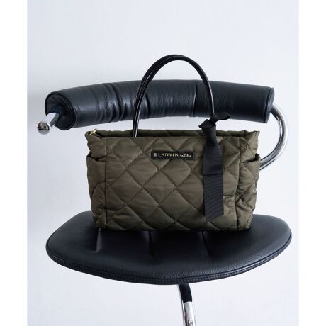 [^ԁF3599013]p̃GXv@\g[gobOfUCIWĩLeBO{iCobOB EF[uό`_C̃LeBO͖{p̃fUCŁAقǂ悢GXv̌\Ă܂B{͋Cɂ킹ĎO\BTCh|PbgƗ|PbgĂĎ[͂QłBV_[͎O\łQwayłp܂BfUCƎp˔RpNgȃg[gobOłBt@ubNy₩ȃiCfނɃIWĩLeBOH{AiƃJWA▭ɗZB̊̂Xeb`_炩ȕ\oÃX^CɐvX܂B