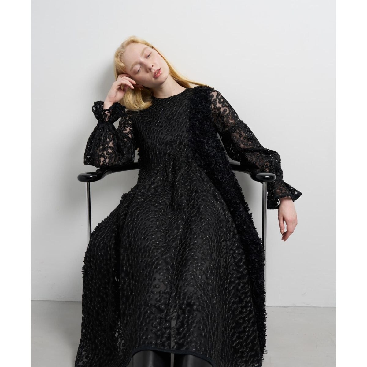 LANVINランバン フラワー刺繍 ビーズ ひざ丈ワンピース 個性的 ミニフラワーレースワンピース | ランバン オン ブルー(LANVIN en Bleu