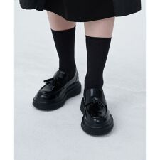 タッセルローファー