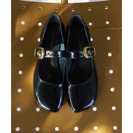 [^ԁF3616020]fUCS[hobNXNGAJbg̗Aۂ݂ттXNGAgDA[hȈۂĂꑫB芴̂߂̃q[ƁAbƃz[hxgdlŁA₷˔Ă܂Bꂢ߂ȒȂ烂[hȃX^CO܂ŁAL􂷂ACełB}eAv͍ƃuE͒悢̂KXU[BAC{[͕\ʂȂ߂炩ȃX[XU[gpĂ܂Bi摜̓Tv̂߁AfUCAf()AFTCYȂǂ̎dlɕύXꍇ܂̂ŗ\߂܂B