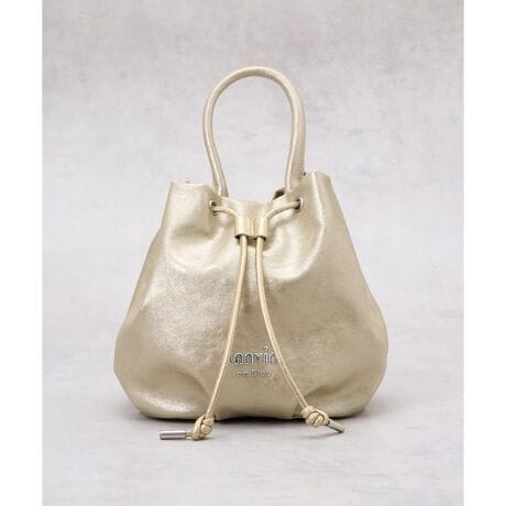 [^ԁF3616001]fUCRƂtHƁA@ׂ߂̂郁^bNJ[݊obOBʂLANVIÑ`[tłn[g^ɂȂĂAcފۂ݂̂VGbgA_炩炵ۂ^Ă܂BV[ɍ킹nhobOƂĂƂłAX^COɉ؂₩vXĂACełBt@ubNRpNgȂ炨zX}[gtHȂǕKi܂TCYB|PbgQtĂAp˔Ă܂BO\ȃV_[Xgbv́AіڂXCh邱ƂŒ\łBi摜̓Tv̂߁AfUCAf()AFTCYȂǂ̎dlɕύXꍇ܂̂ŗ\߂܂B