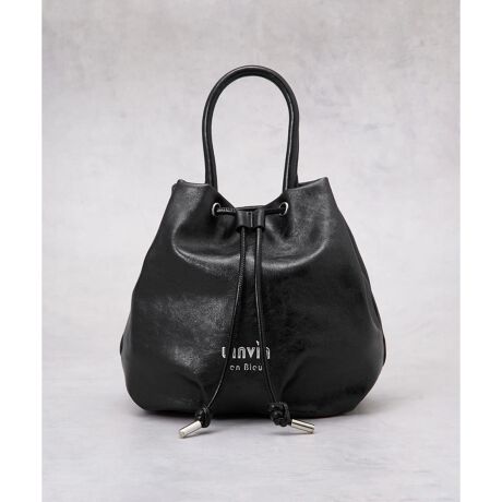 [^ԁF3616001]fUCRƂtHƁA@ׂ߂̂郁^bNJ[݊obOBʂLANVIÑ`[tłn[g^ɂȂĂAcފۂ݂̂VGbgA_炩炵ۂ^Ă܂BV[ɍ킹nhobOƂĂƂłAX^COɉ؂₩vXĂACełBt@ubNRpNgȂ炨zX}[gtHȂǕKi܂TCYB|PbgQtĂAp˔Ă܂BO\ȃV_[Xgbv́AіڂXCh邱ƂŒ\łBi摜̓Tv̂߁AfUCAf()AFTCYȂǂ̎dlɕύXꍇ܂̂ŗ\߂܂B