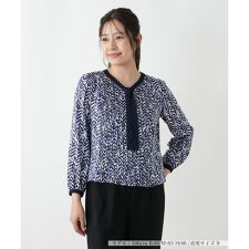 幾何学柄ボウタイブラウス【Leilian WHITE LABEL】