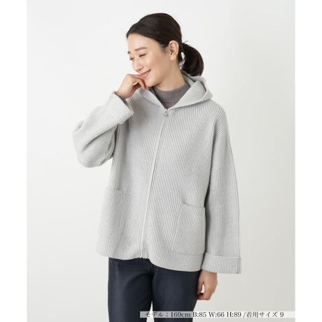 [^ԁF0504728]bNX̂uH.A.N.D.ṽt[fbhjbgWPbgBŜɎ{ꂽu҂݂c̃CoAƂVGbgȂƌĂ܂BŐLk̂jbgfނ͏H̃CgAE^[ɍœKB̐܂Ԃƃ|Pbg㕔ɂ̓炢AJWAȃfUC̒ɂ肰Ȃ؂₩vX܂Bn̂Ȃy₩ȎdĂŁAƉHD֗ȈꒅłB------------------------------------pV[YFHLkF蓧FFɂ₠|PbgF萶ňF藠nFȂ-------------------------------------i̐F́ABeꏊ̂Aql̂g̋@ɂFČꍇ܂B\߂B