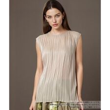 プリーツノースリーブブラウス