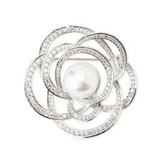 レリアン(Leilian)のフラワーブローチ