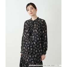 フラワー柄ボウタイブラウス