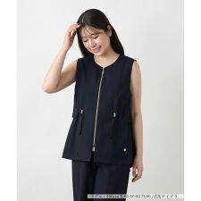 レイヤード風ジップベスト