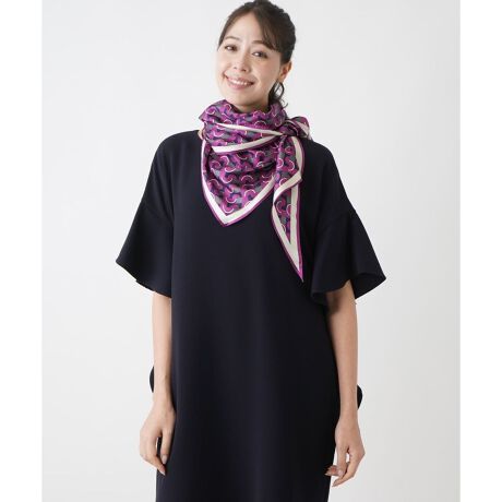 [^ԁF0405716]lXȃAWy߂XJ[tB[V[vȎOp`ɎdグA{[oȂtHgɒ₷|CgłB{ɂA{E^CɌĂƏiɍ킹ACełB