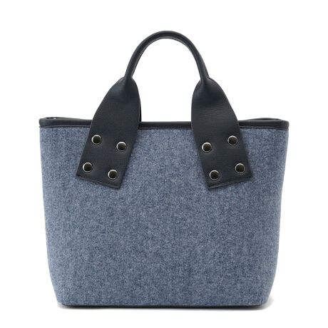 [^ԁF0403477]KXfނ̃gbvɃXeX̃p[cgݍ킹A`F[̑ɃAZe[g̃R[h̗pAّfރ~bNX̃OlbNXBXCh̃AWX^[Œ̒߂R݂ɍs܂BtăX^Cɂ҂̐FۓIłB