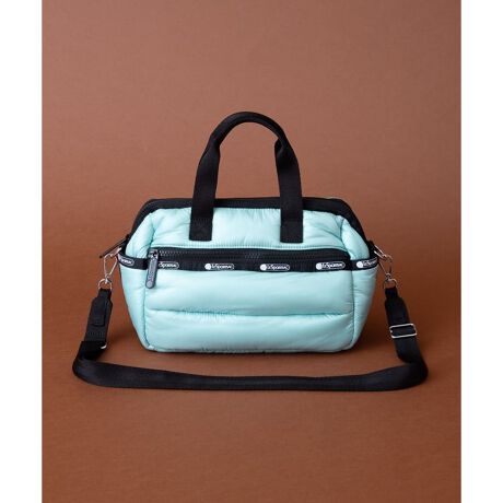 [^ԁF0305798]55th LeSportsacR{ACeӂƂtH̃NX{fBobOBN₩ȃJ[WJVNłBTTƂG̃VCj[fނɒ킽ĂӂƗ̓IɎdグĂ܂Bɂ̓AIWivggpB|Pbg[g₷obOłByLeSportsac/X|[gTbNz1974NɃj[[NŒaBlXȃJ[vg̃iCfނɁAuh̃Se[vzVvŌyJWAobOBO[oɓWJĂuhłB