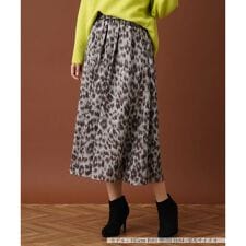 レオパード柄フレアスカート