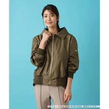 フード付きジップアップブルゾン