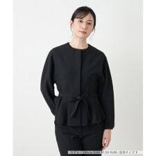 比翼ノーカラージャケット