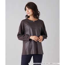 レザー風異素材ブラウス