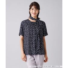 リボンベルト付きイニシャルロゴブラウス【ROCHAS Premiere】