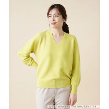 Vネックニットプルオーバー