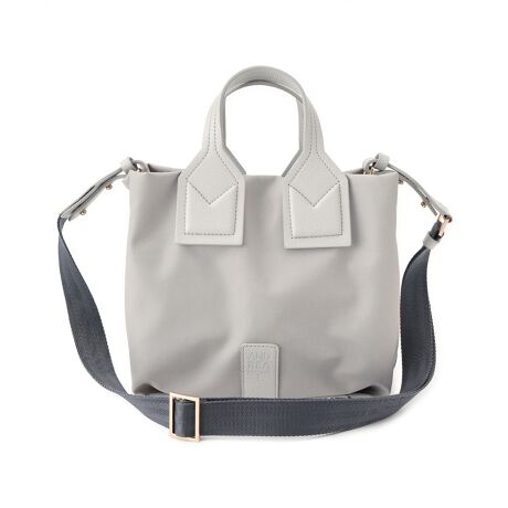 [^ԁF1505684]------------------------------------pV[YFHO|PbgF0|PbgF1tiFV_[XgbvO-------------------------------------ꂽfUC͂̃nhobOB㎿ȋvƃiCfނgݍ킹邱ƂŁAiȌ򊴂Ƒϋv𗼗܂BVvȖnfUĆAǂȃX^Cɂ킹₷Ap܂B֗ȃV_[RtĂA|΂ߊ|ƂĂg܂BgAItBXV[AƂo܂ŁALʂŊ􂷂ėp̍_Bl̏̕iiۗA@\ƃfUC˔ACełBi̐F́ABeꏊ̂Aql̂g̋@ɂFČꍇ܂B\߂B