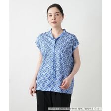 【ウォッシャブル】幾何学柄ボウタイブラウス【ROCHAS Premiere】