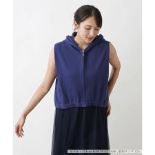 フーデッドベスト