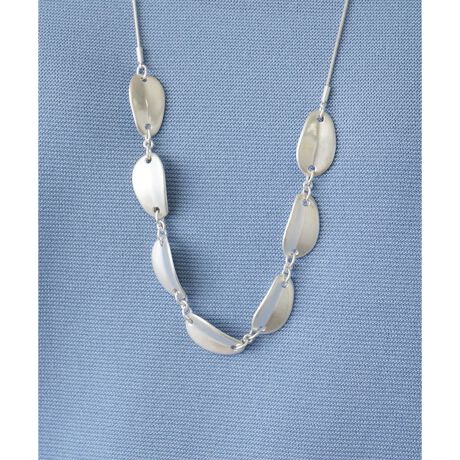 [^ԁF1405573]y₩ŗȃv[gԃlbNXBؔAH̃R[fBl[gɗD؂₩ĂAԂт̂悤ȃ`[tłBԂ̃lbNXɏd˂ĕtĂiȈۂɎdオ܂B