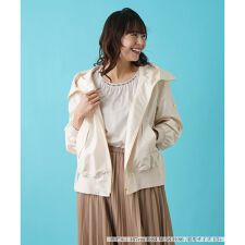 フード付きジップアップブルゾン