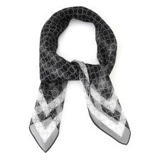 サークル柄スカーフ