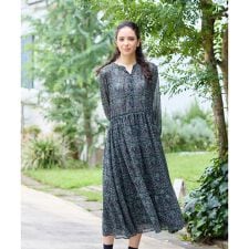 洗える Vネック小花柄フレアワンピース 【WILLIAM MORRIS】【35th】