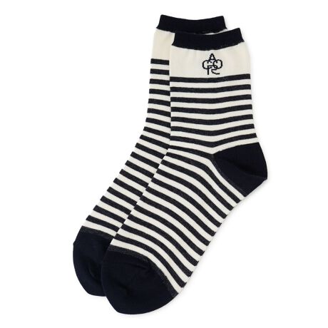 [^ԁF4500367]Y~Jɕ`ꂽu₩ȃ}{[_[AɃt`VbNȕ\vXV[g\bNXB㕔Ɏ{ꂽ|Cg̃SāA肰ȂVѐSo܂BXgb`̂锧G̗ǂfނgpĂ̂ŗSnKB{̃X^COɋG߂炵ANZgAXj[J[⃍[t@[ƍ킹āAl̃JWAbNy߂ԃACełB------------------------------------pV[YFH-------------------------------------i̐F́ABeꏊ̂Aql̂g̋@ɂFČꍇ܂B\߂B