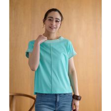 配色ライン入りTシャツ