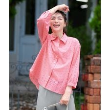 アイレット刺繍ブラウス
