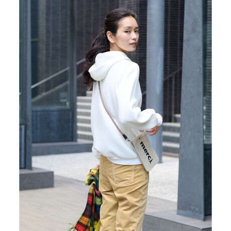 [^ԁF4300348]ƃRbguhni`ŗȃ[hoAX}[gtHTCỸV_[obOBtgɂ̓GbtF`[tɂShJAŃpւ̗CB̃R[fBl[g̃ANZgɂȂliłB