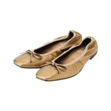 キャラ・オ・クルス(CARA O CRUZ)のフラットシューズ