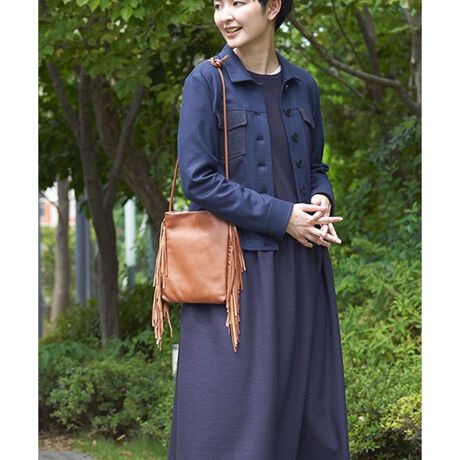 [^ԁF4100507]ƂƂG̏_炩ȁAߍׂ₩Ȏ̓VRRfނgpC^AuMARCO MASIi}R}[WjṽV_[obOBTChɂOtWAł̊JIȋCɊYGL]`bNȃ[ho܂BR[fBl[g̃ANZgƂāA܂ŃANZT[̂悤ɎꂽiłBydʁz180g 艿iōj́A2022N0102̃Z[JnO̓X܂ɂ̔iłB