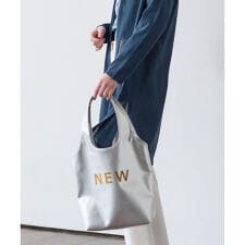 ロゴトートバッグ