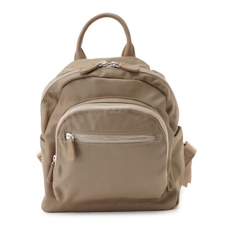 [^ԁF4400375]Ɗۂ݂ттVGbg炵A~jTCỸfCpbNB򊴂̂銊炩ȑfނƃ^Wbv̑gݍ킹AJWAȂlۂۂɎdグĂ܂BtgwʂɂWbv|PbgzAڈȏ̎[͂Ƌ@\𗼗BV_[Xgbv͒\ŁAƔwA񂰂̂悤ɎƃX^COɍ킹ĎR݁BfC[痷܂ŌyɎp[gi[łB