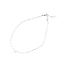 パール調ネックレス