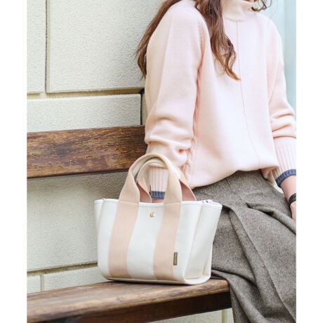 [^ԁF4400526]oCJ[ȃg[gobOBd؂tȂ̂ŁẢוڂ₷AԂȂ[͂܂Bł̊Xgɂ֗ȃACełB