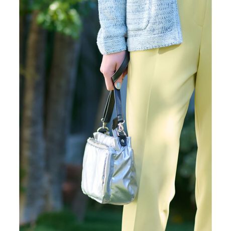 [^ԁF4500223]^bNJ[ڂ䂭AX^CbVȃV_[obOBX}zzA|[`Ȃǂ̕KiƎ[ł▭ȃTCY͂łBC|PbgɉAg̗ǂTu|PbgĂA𐮗ȂX}[gɎfUCBt@Xi[dlłƕ邽߁A؂ȃACeSĎ[ł܂BLȂɃ}b`AR[fBl[gɂ肰ȂANZgvXĂACełB------------------------------------pV[YFt|PbgF萶ňF藠nFtiFV_[xgO-------------------------------------i̐F́ABeꏊ̂Aql̂g̋@ɂFČꍇ܂B\߂B