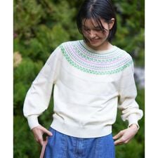 フローラル柄クルーネックニット