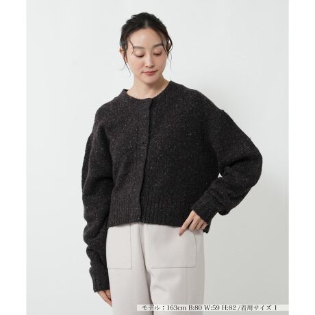 [^ԁF0505343]uTHREE DOTSv́Ai`ȕ͂̃jbgJ[fBKBlXȐF̑@ۂ荇\LȃlbvgpAڂɂȈꖇɎdグ܂B̗hbvV_[ƁAۂ݂̂VGbgbNX͋CoBtg̓Xibv{^łƂĂA됞̃Xbg肰ȂvXBȂꂽ[hZAꂩ̋G߂̃[h[uɌȂꒅłB------------------------------------pV[YFH~LkF蓧FȂ|PbgFȂňF藠nFȂ-------------------------------------i̐F́ABeꏊ̂Aql̂g̋@ɂFČꍇ܂B\߂ByTCY\Lɂāz7(S)NEMIKATCY09(M)NEMIKATCY111(L)NEMIKATCY213(XL)NEMIKATCY313{=NEMIKATCY5i^Oyѕi\^ONEMIKA^O\LŋLڂĂ܂BfUCăTCYقȂꍇ܂Bڂ́uTCYڍׁv̍ڂmFB