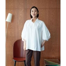 フリルネックボリュームスリーブブラウス【NEMIKA】