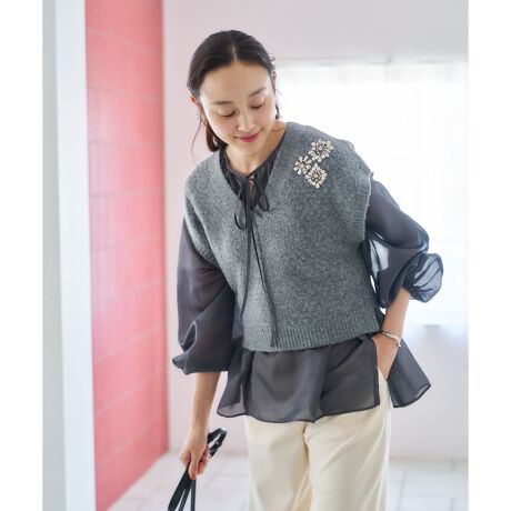 [^ԁF0506299]߂rW[AANZT[炸̉؂₩oVlbNjbgxXgBӂƌ݂̂_炩ȃjbgfނ́AڂɂgȋGߊvX܂BƂVlbNCA킹Ci[I΂C[hX^CDoXBuEX킹΃tF~jɁAVc킹΃}jbVɂƁAd˂ACeŗlXȕ\y߂钅񂵗͂ɗDꂽgbvXłB------------------------------------pV[YFHLkF蓧FȂ|PbgFȂňFtiFrW[u[`Os-------------------------------------i̐F́ABeꏊ̂Aql̂g̋@ɂFČꍇ܂B\߂ByTCY\Lɂāz7(S)NEMIKATCY09(M)NEMIKATCY111(L)NEMIKATCY213(XL)NEMIKATCY313{=NEMIKATCY5i^Oyѕi\^ONEMIKA^O\LŋLڂĂ܂BfUCăTCYقȂꍇ܂Bڂ́uTCYڍׁv̍ڂmFB