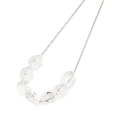 [^ԁF0402210]҂肢тȌ`嗱̃NAXg[p[cAGߊ̂₩UlbNXB̓XCh{[Œ߂ł邽߁AlbNC̊Jɍ킹ăAŴ߂łB