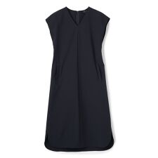 バックタックワンピース