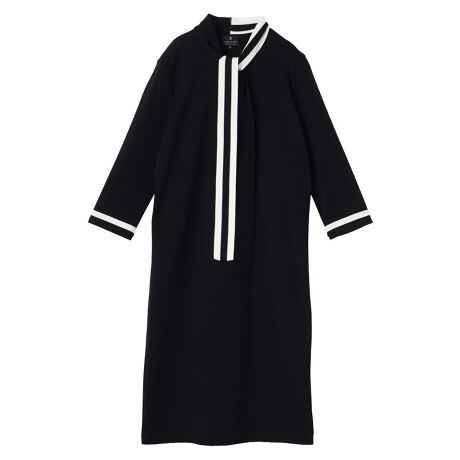 [^ԁF2615303]VvȃC`VGbgɁA{E^C܂tfUCB߂̃{E^CɂȂ̂ŁuѕvЂƂŋCɍ킹AW\B܂zF̃Cȕ͋Co܂BobNZ^[̃s^bNɕ҂ݍグc̃ĆA҂ݑgDςĕ\Ă܂Bpf:H170 B77 W58 H85 pTCY38