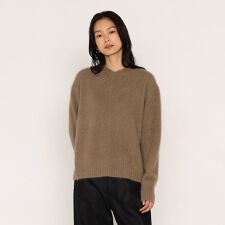 ラクーンシルク Vネックプルオーバー