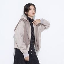 コムサワードローブ(COMME CA Wardrobe)の〔 +サイズ 〕ダンボールスエード調 パーカブルゾン