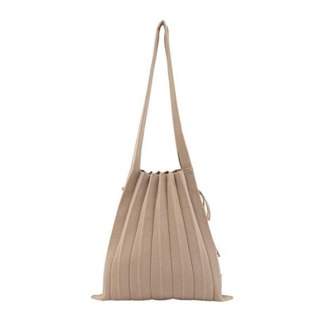 [^ԁF681301]𗷍ŝ悤ɁAŝ悤ɁB̌ƐF\Ă郉bL[v[cjbgBRpNgɏŕۊǂł邽ߎ^тɂœKB_Ȃ^ꂵȂvȃjbgfށBǐ`ɍ킹n̐Yɂ閳ʂ̂Ȃ@BEA4Ήi22~31cm)FZEzi10~20cmjFZEybg{gi500mljFZEybg{gci500mljFZTCY : W35~H34~D5cmXgbv̒ :  34cmd : 192gf : TCN|GXe97 |E^3EǗ@ :  hCN[jO߂܂Bv[č`ێ邽߂ɁAgpȂۂ͏ŕۊǂĂB :  ؍TCY͑@ɂ1-3cmAd3-5ǧ덷oꍇ܂By[J[TCY@()zFREE : d:192gC :34cmC :35cmC }`:5cmC 荂:34cm